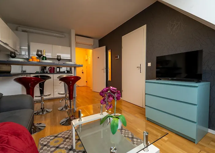 Modern Attic With Air Conditioning Near Center * Vídeň
