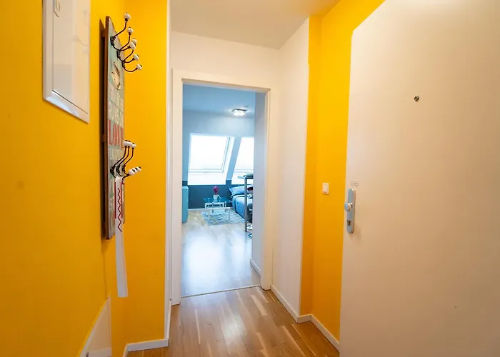 Apartmán Modern Attic With Air Conditioning Near Center